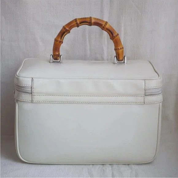 Gucci White Leather Handbag with Bamboo Handle - Picture 2 of 11